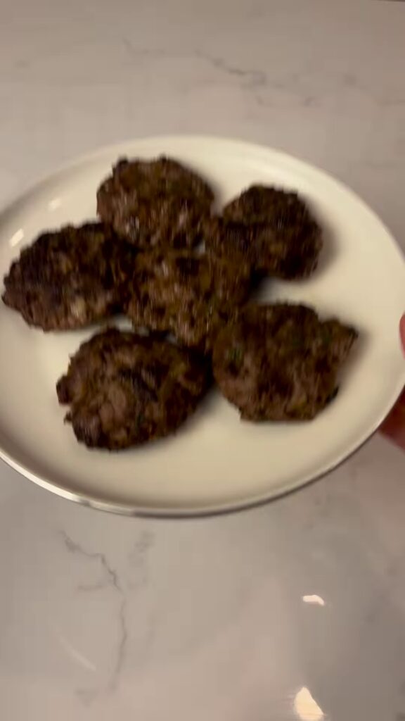 Ev yapımı köfte tarifi